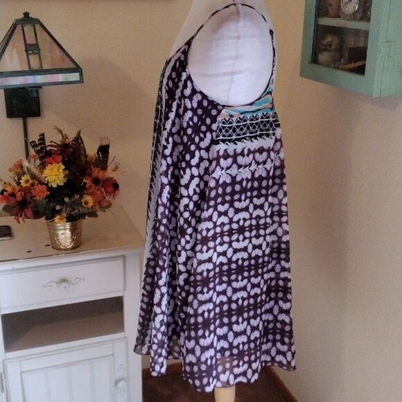 Express Swing Style Dress - Picture 4 of 12